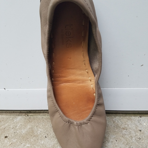 TIEKS taupe ballet flats - Picture 12 of 14